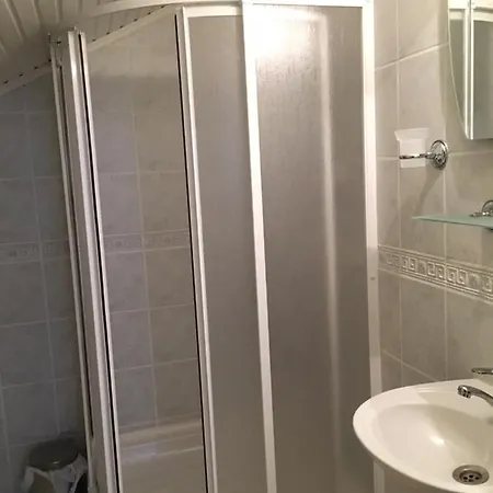 3 Bedrooms In Oeluedeniz, Ovacik *