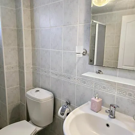 Apartment 3 Bedrooms In Oeluedeniz, Ovacik *