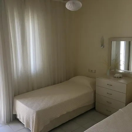 Apartment 3 Bedrooms In Oeluedeniz, Ovacik Oludeniz