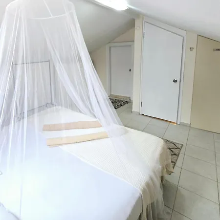 3 Bedrooms In Oeluedeniz, Ovacik Appartement *